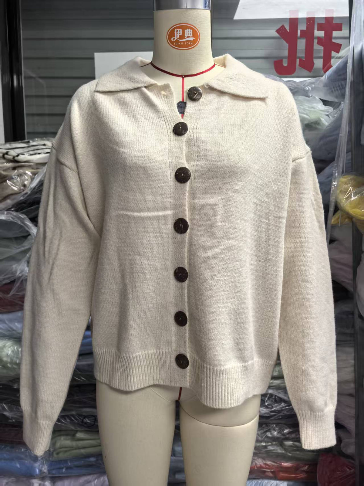 Knitted cardigan button women&