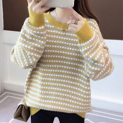 Round neck jacquard knit undershirt with knitted base