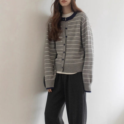 Stripe Cardigan for Women, Buttoned Round Neck Long Sleeve Knitwear Coat
